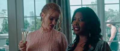 - [Chloe] Friends is a
bit of a stretch, - Heir of the Witch