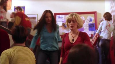 Chloe. Hey, I've been
looking for you everywhere. - Smallville