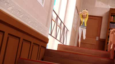 Chloé, il est interdit de courir en classe! - Miraculous: Tales of Ladybug & Cat Noir