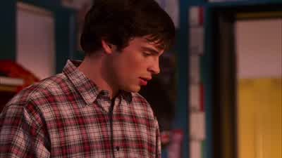 Chloe, look at this. - Smallville