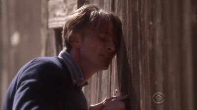 Chloe, open the door. - Criminal Minds