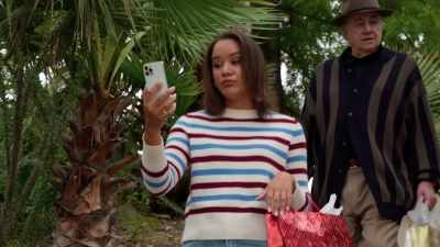 [chloe] that's the problem. - Ladies of the '80s: A Divas Christmas