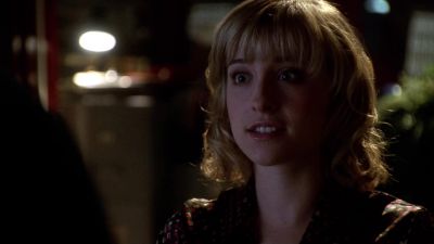 - Chloe. You okay?
- Yeah. - Smallville
