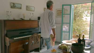 CHOE: I mean,
I have an email that he sent me - Roadrunner: A Film About Anthony Bourdain