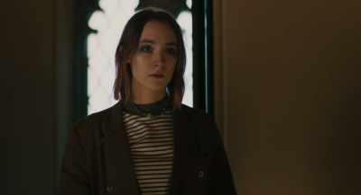 [choir singing continues] - Lady Bird