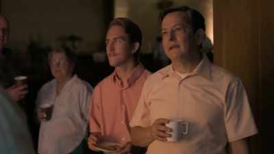-[choir vocalizing]
-[people murmuring] - On Becoming a God in Central Florida