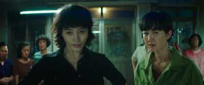 Choonja, you know it all. Just tell him! - Smugglers
