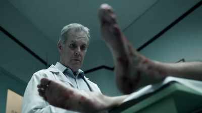- Chopstick.
- Well, I had a guy use a knitting needle once. - The Night Of