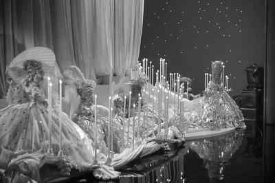 Chorus: ♪ A MELODY
THAT HAUNTS YOU NIGHT AND DAY ♪ - The Great Ziegfeld
