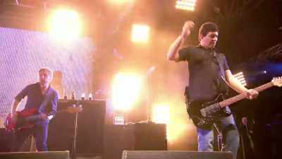 >> CHRIS HAS A SHARP AND CLEAN - 2021 Rock & Roll Hall of Fame Induction Ceremony