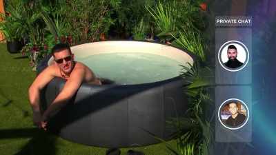 Chris invited me to a private chat. - The Circle