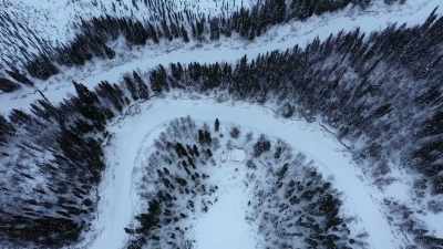 CHRIS: The other day,
Jessi broke a cup, - Life Below Zero: Next Generation