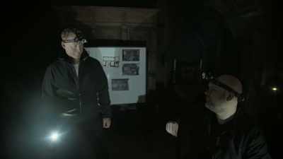 CHRIS: We're gathering in the war
room to make a plan for tonight, - Spooked Scotland