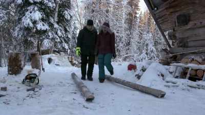 CHRIS: Yeah. Whoo!
It'll be warm. - Life Below Zero: Next Generation