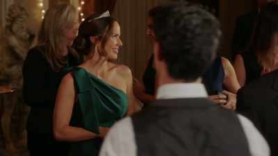 - Chrissy: "Queen Chrissy."
- [dinging] - The Princess and the Bodyguard