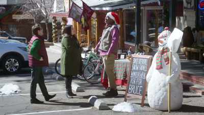 Chrissy would come every week
with her dad, - A Country Christmas Harmony