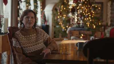 (Christine): Andrew! - Christmas on the Alpaca Farm