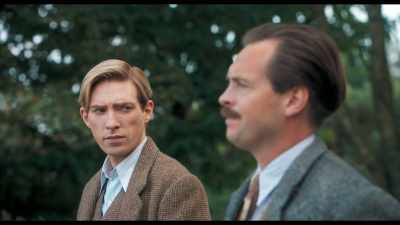 (CHRISTOPHER ROBIN YELLS) Oh!
(ECHOES) - Goodbye Christopher Robin