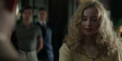 Christopher, we're delighted
to have you here. - Flowers in the Attic: The Origin