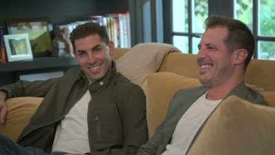 [chuckles] "Ben Belack,
realtor to the stars." - Buying Beverly Hills