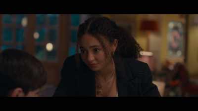 [Chuckles] Billy has never had
a C in... - Bridget Jones: Mad About the Boy