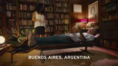 -[chuckles]
-I even brought a note-- - Roadrunner: A Film About Anthony Bourdain