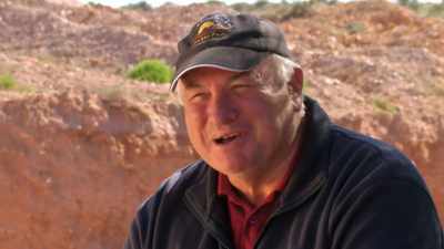 (CHUCKLES) I said both of them
could be my sons. - Outback Opal Hunters