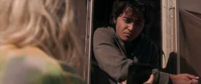 [chuckles] I'm no outlaw.
Just stole a car. - Dig