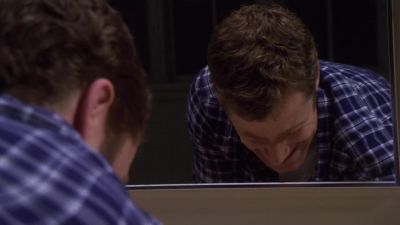 [chuckles]
IT WASHES OUT. - Eureka