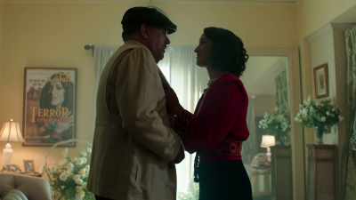 (chuckles nervously) - The Last Tycoon