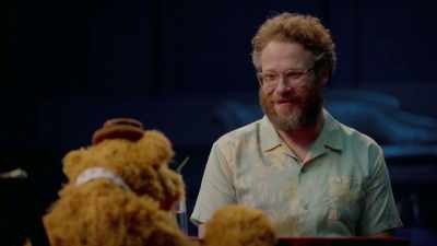 -(CHUCKLES) No.
-(FOZZIE SIGHS) - Muppets Now