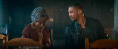 [CHUCKLES] Nobody who comes here
is looking for me. - Man with No Past