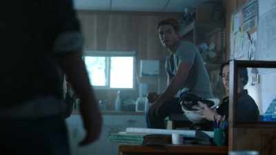 -(CHUCKLES)
-Oh, in that case, - Riverdale