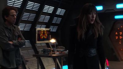 [chuckles] Oh. - Supergirl