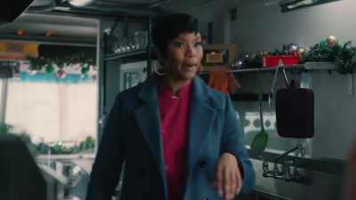 [chuckles] - The Great Holiday Bake War
