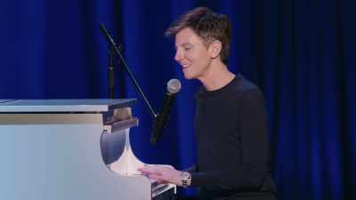 [chuckles] - Tig Notaro: Hello Again