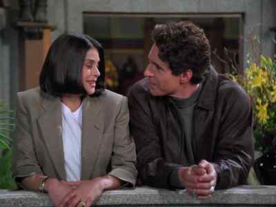 [chuckles] - Lois & Clark: The New Adventures of Superman