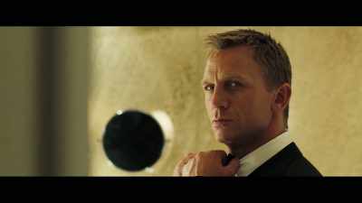 (CHUCKLES) - The Sound of 007