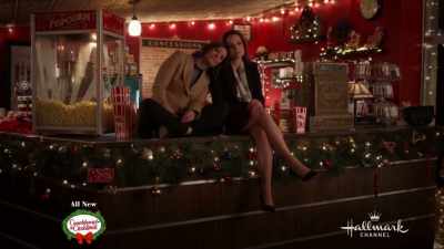 - [chuckles] - Sister Swap: A Hometown Holiday
