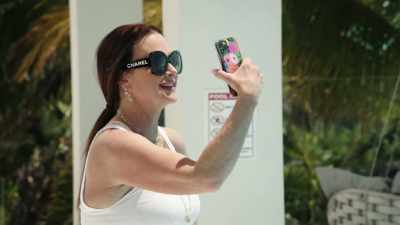 [chuckles] - The Real Housewives Ultimate Girls Trip