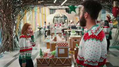 [CHUCKLES] - Zoey's Extraordinary Christmas