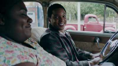 [chuckles] - Robin Roberts Presents: Mahalia