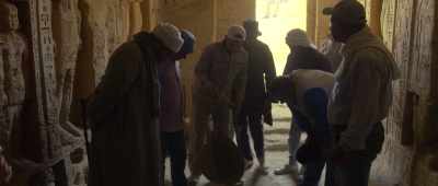 [chuckles] - Secrets of the Saqqara Tomb