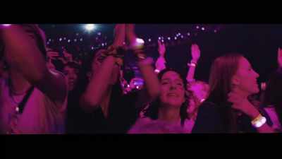 [chuckles] - Taylor Swift City of Lover Concert