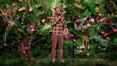 [chuckles] - Ari Shaffir: America's Sweetheart