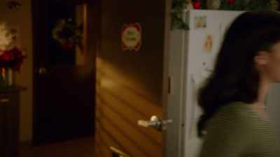 [chuckles] - A Sweet Christmas Romance