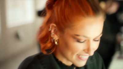 [chuckles] - Glow Up: Britain's Next Make-Up Star