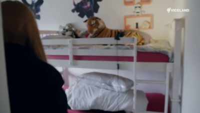 (CHUCKLES) - Stacey Dooley Sleeps Over
