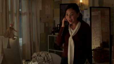 [chuckles] - Pretty Little Liars: The Perfectionists