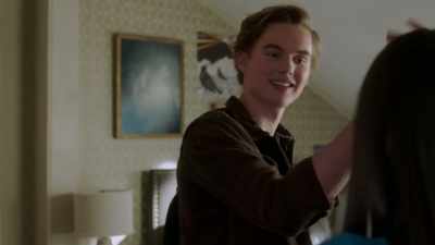 [chuckles] - Pretty Little Liars: The Perfectionists